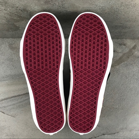 Vans Sk8 Hi Harry Potter Gryffindor Sneakers - Picture 8 of 12